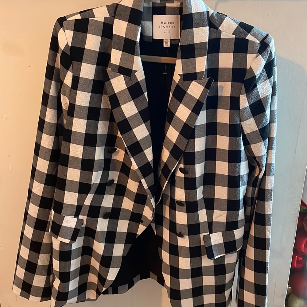 Maison d’Amelie jacket. Like new used. Black and white